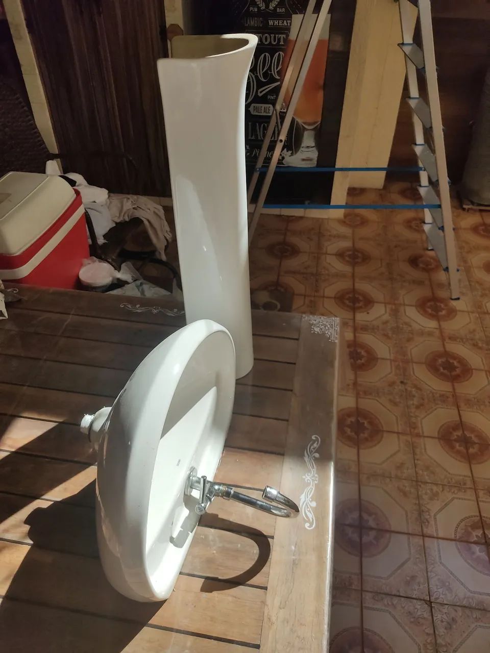 Pia de coluna e com torneira - Foto 4