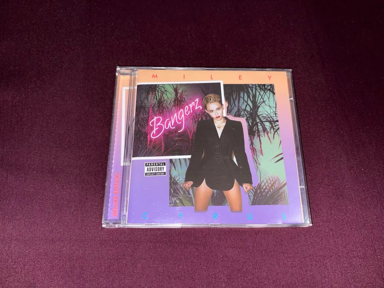 CD Miley Cyrus - Bangerz (Deluxe Edition) versão brasileira
