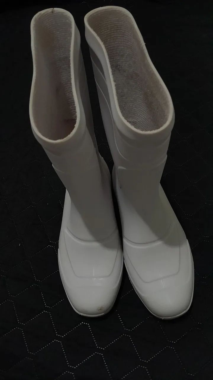 Bota de açougueiro usada - Foto 3