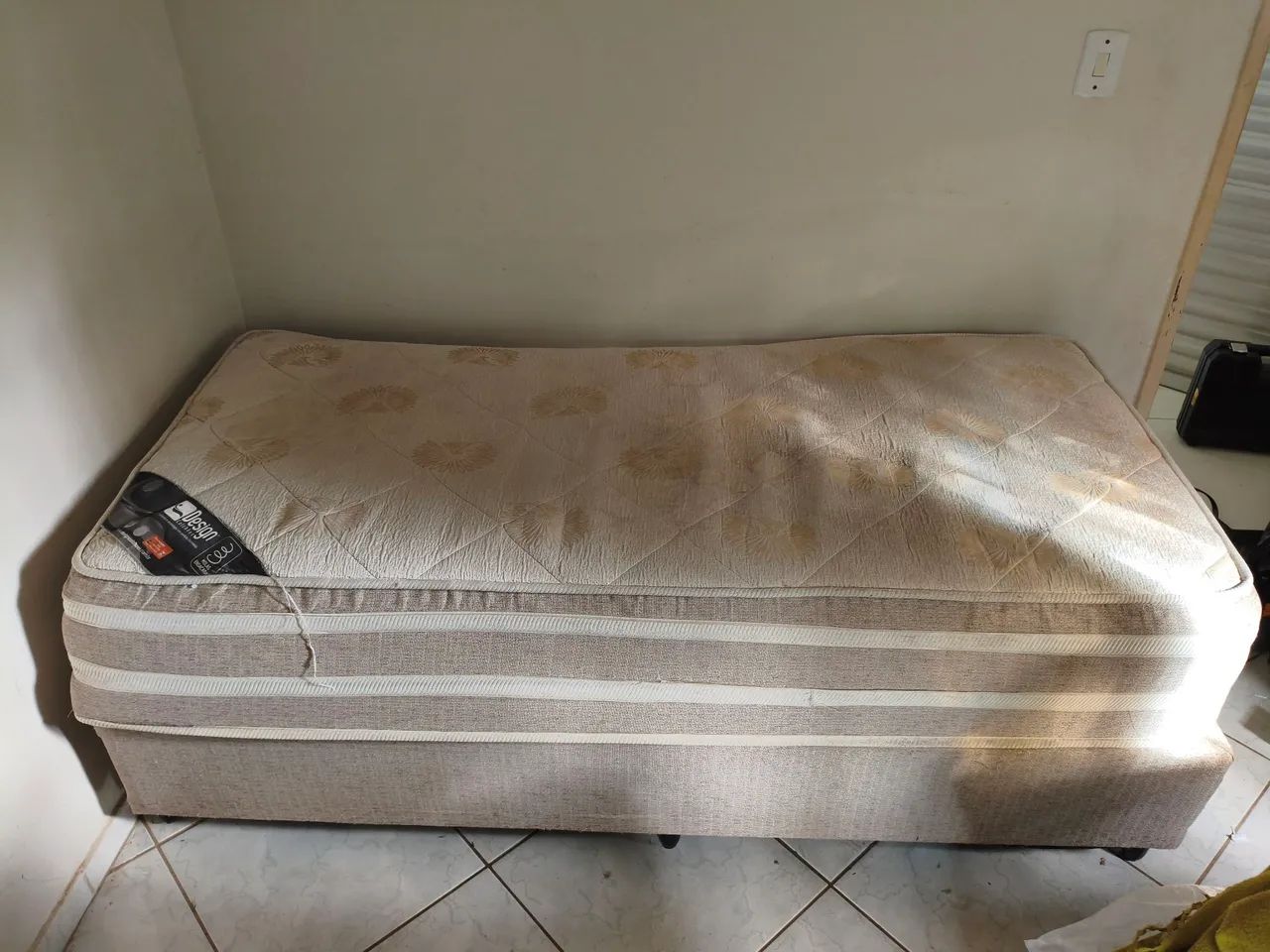 Cama box solteiro design ( Base + colchão) - Foto 3