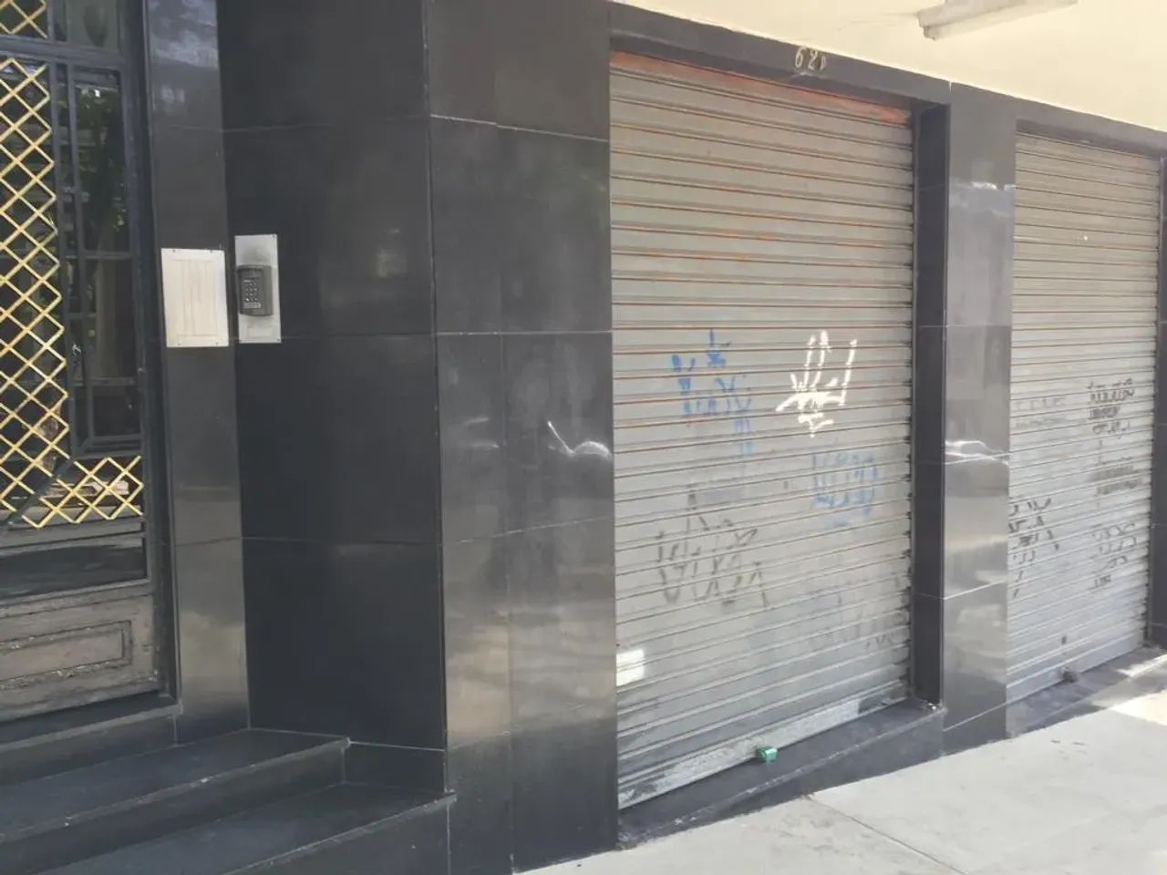 Ponto comercial/Loja/Box para venda possui 38 metros quadrados com 1 quarto - Foto 11