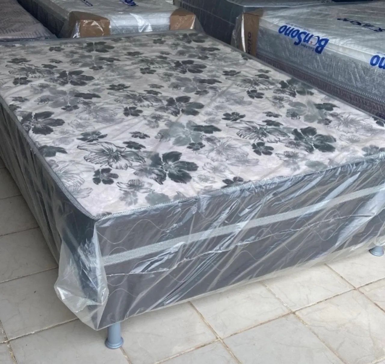 Cama box casal 