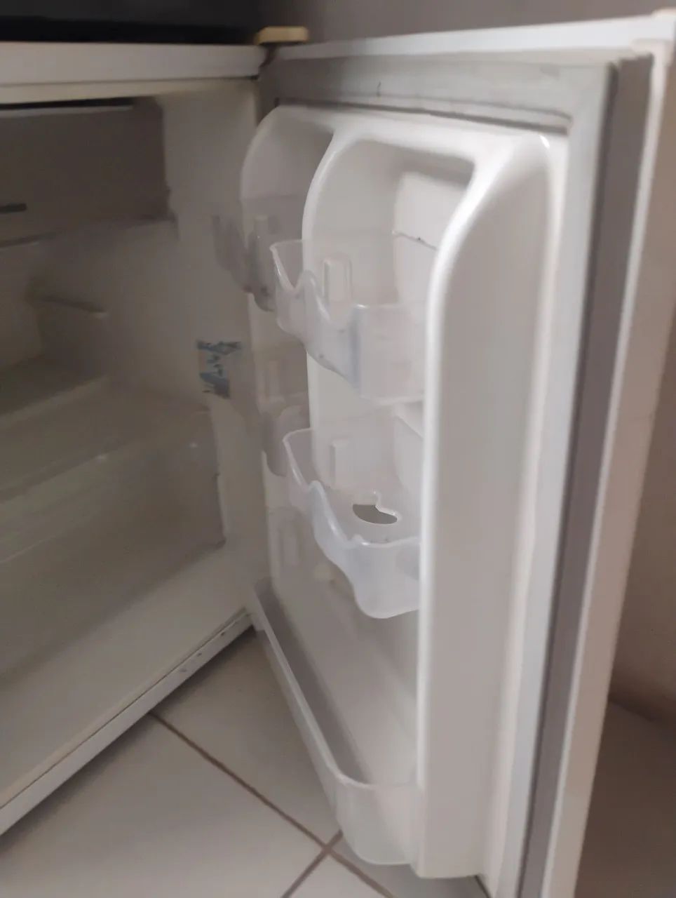 Frigobar Eletrolux - Foto 5