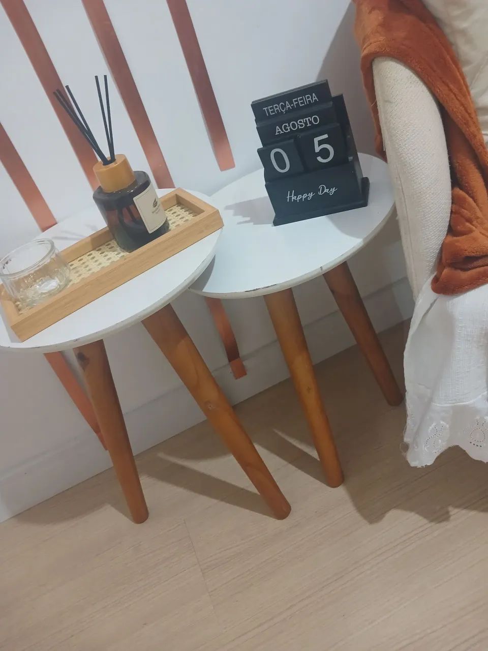 Conjunto de mesinhas 