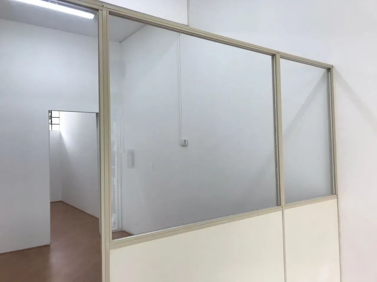 Loja 58m2 com divisórias- Vila Izabel - Curitiba - PR - Foto 5