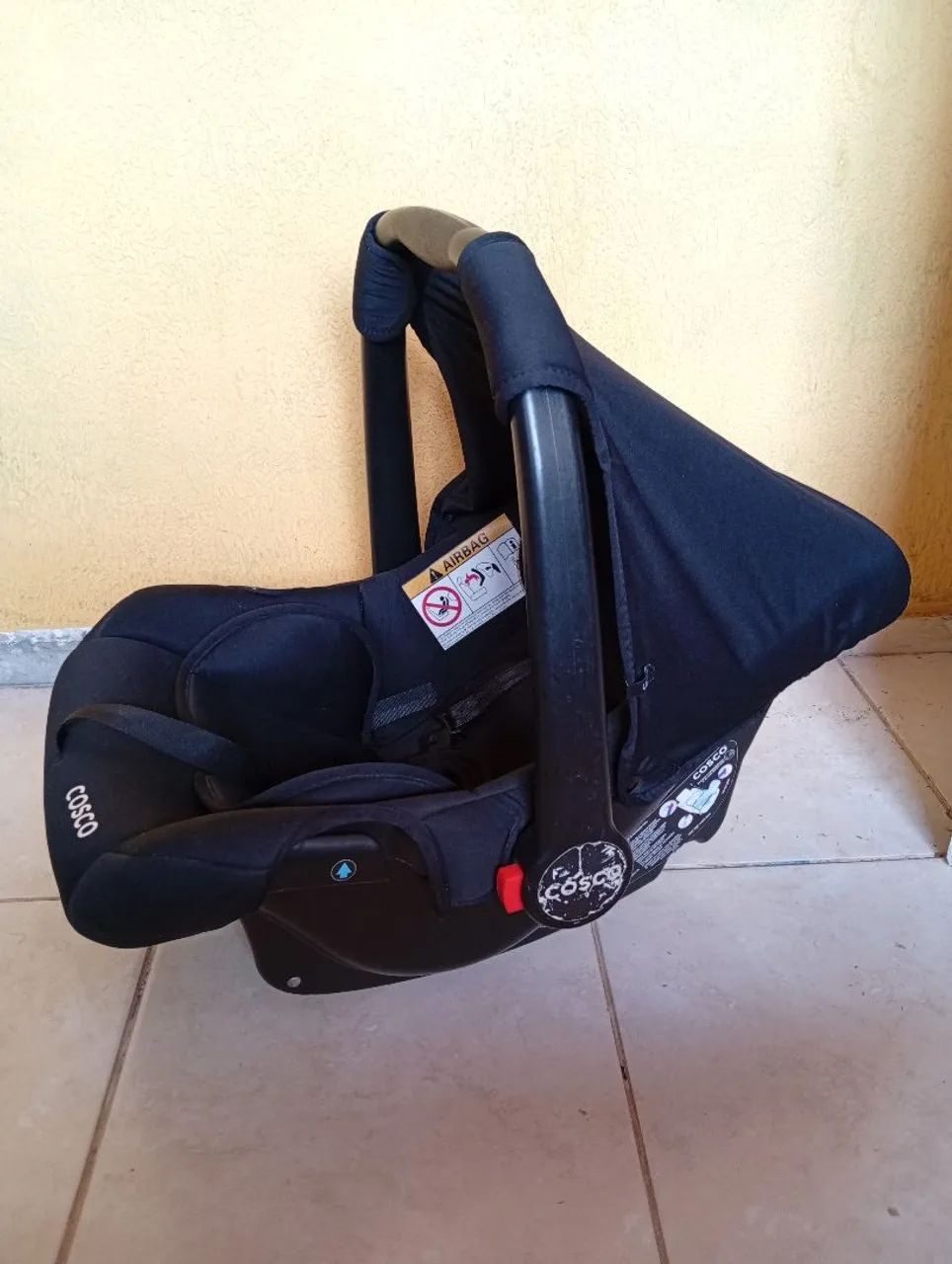 Bebê conforto e carinho de bebê e chiqueirinho 