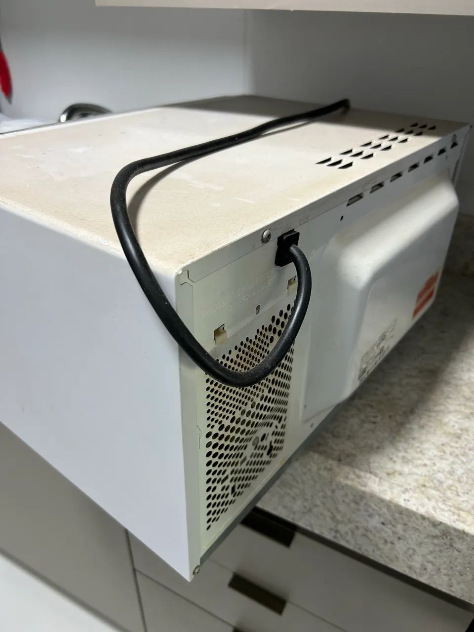 Vendo microondas Electrolux 23 litros - Foto 4
