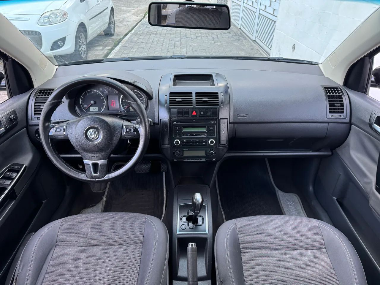 Volkswagen Polo Sed.COMFORT. I MOTION 1.6 T.Flex 4p, foto 13 de 16