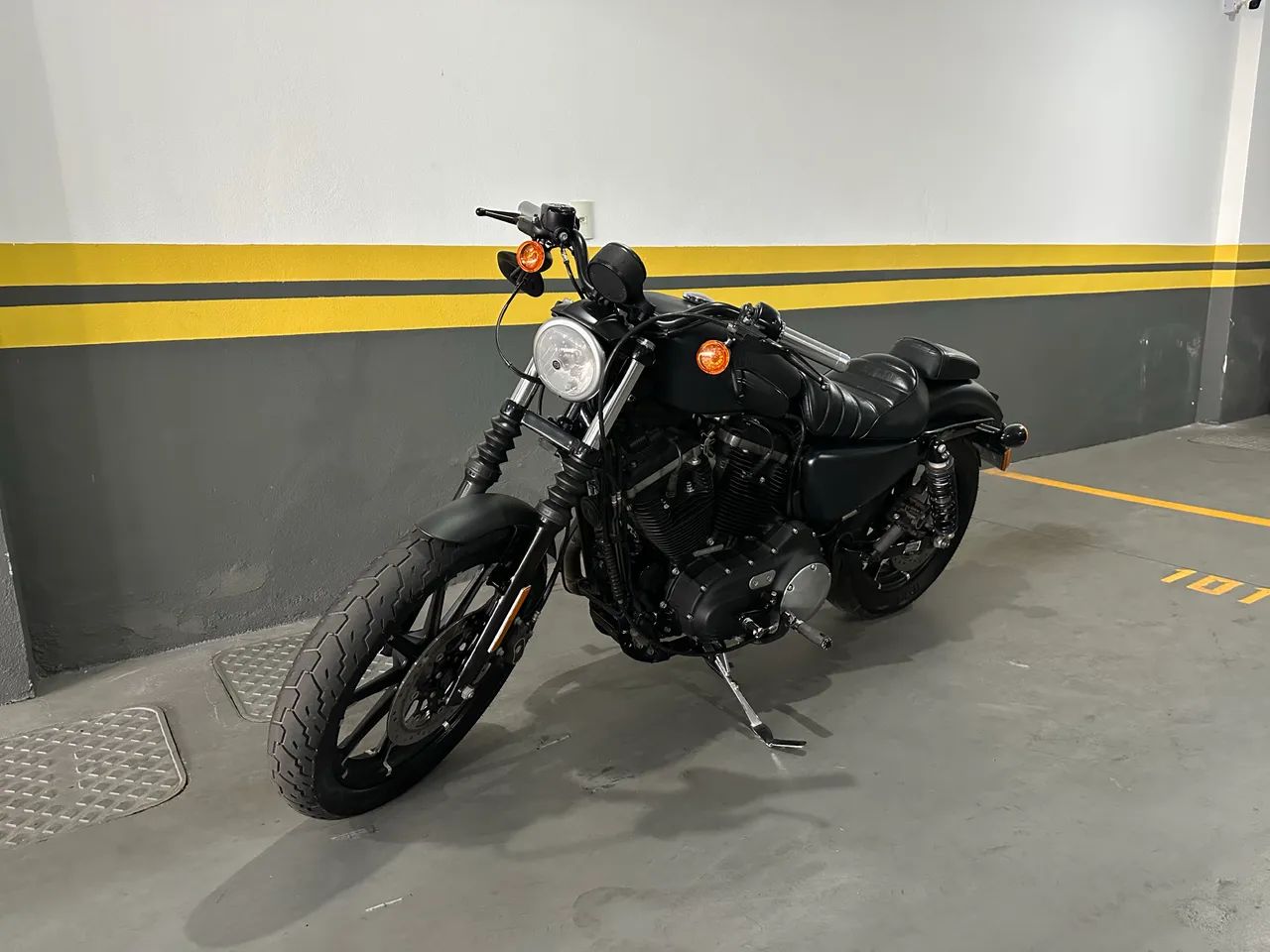HARLEY DAVIDSON 883 IRON