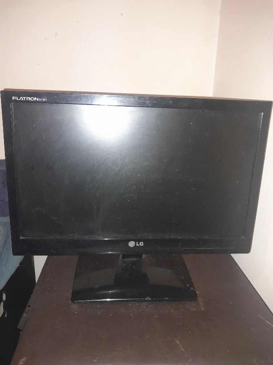 Monitor LG FLATRON LED WIDE 18.5 E1941S - Foto 5
