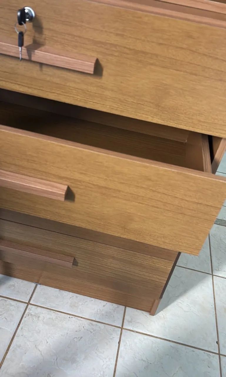 Guarda roupa 4 portas  - Foto 4