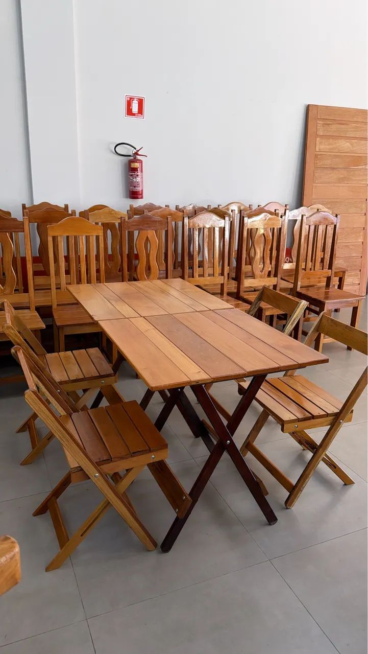 Conjunto de mesa dobrável 