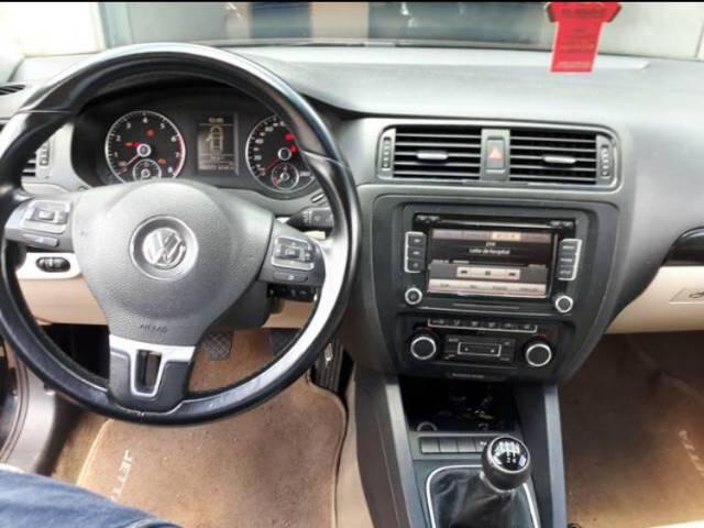 Jetta 2.0 - Foto 2