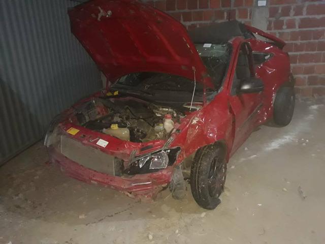 Carro batido - Foto 7
