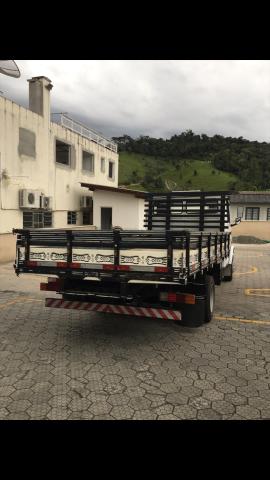 Mercedes-Benz 710 Diesel 2004 "247.000 km" - Foto 2
