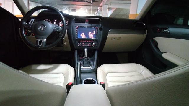 Jetta Tsi 2.0 - 200cv (Preto com interior Beje) - Foto 2