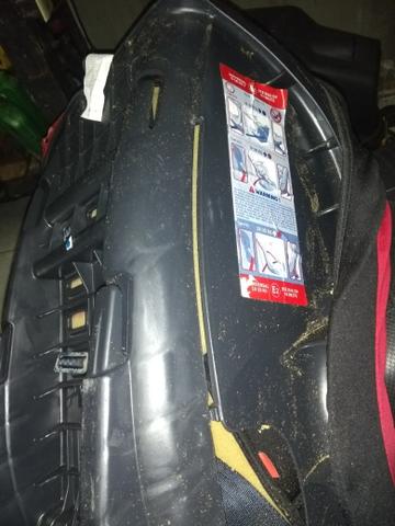 Vendo cadeira de bebê pra carro - Foto 2