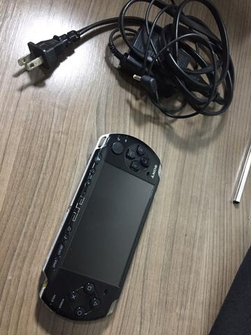 PSP com 7 jogos Modelo 3000