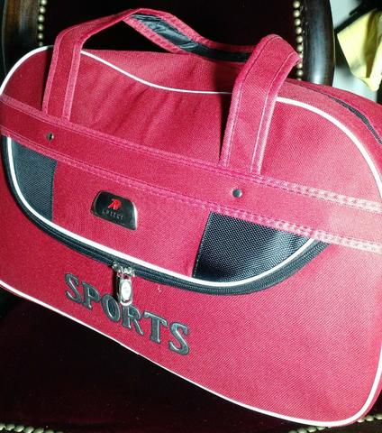 Bolsa Sport Vermelha - Importada dos EUA - Nova - Foto 3