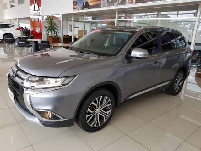 MITSUBISHI OUTLANDER 2.0 COMFORT 7 LUGARES AUT - Foto 3