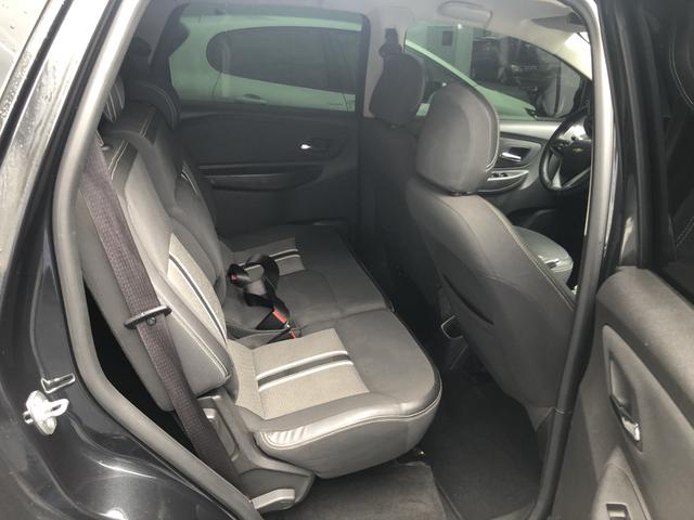 Chevrolet Spin 1.8 Active 8V Preto 2016 - Foto 6