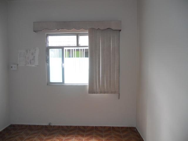Alugo ótima casa para locação residencial no centro de Nova Iguaçu- RJ - Foto 8