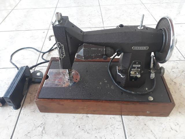 Máquina de costura Kenmore Modelo 117-813 - Foto 3