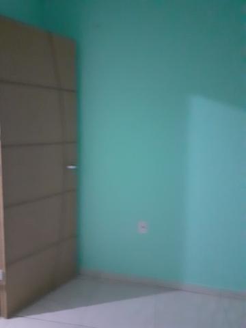 Aluga-se uma casa no final de linha Mata escura - Foto 4