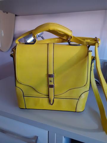 Bolsa Amarela (Couro Sintético)