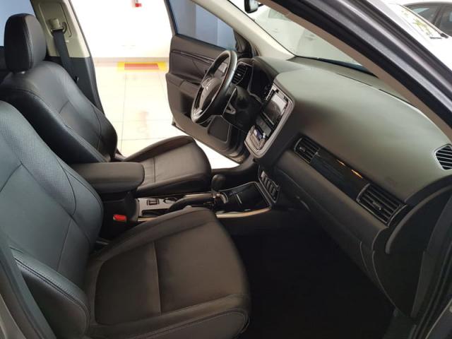 MITSUBISHI OUTLANDER 2.0 COMFORT 7 LUGARES AUT - Foto 11