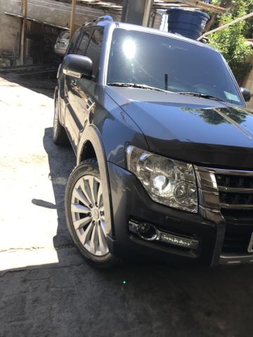 Pajero full