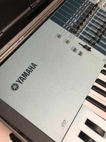 Yamaha Motif XS8 com case ótimo estado - Foto 4