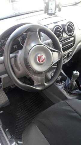 Vendo veículo Pálio 1.4 completo com placa Mercosul - Foto 7