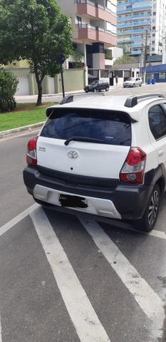 Vendo ETIOS CROSS único dono
