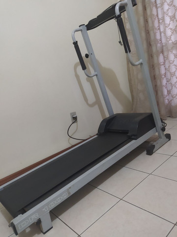Esteira eletrônica Dream BR 1000 dobrável prata