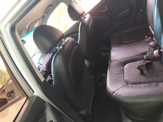 Hyundai IX35 2.0 Automática - Completa e Totalmente conservada! - Foto 9