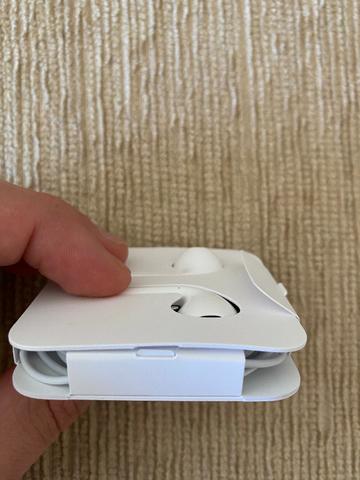 EarPods com conector Lightning - Foto 2