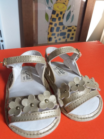 sandalia tamanho 16