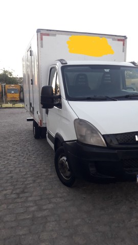 CAMINHÃO UTILITÁRIO IVECO DAILY