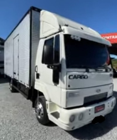 FORD CARGO 815 BAÚ 2013