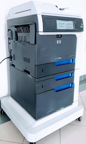 Impressora Multifuncional Laser Color Hp Cm4540, com toner no estado - Foto 3