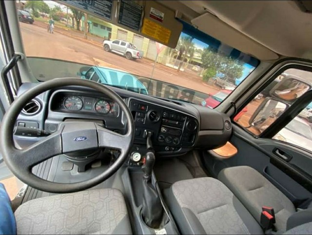Ford Cargo 2423  Caçamba  6x2. - Foto 5