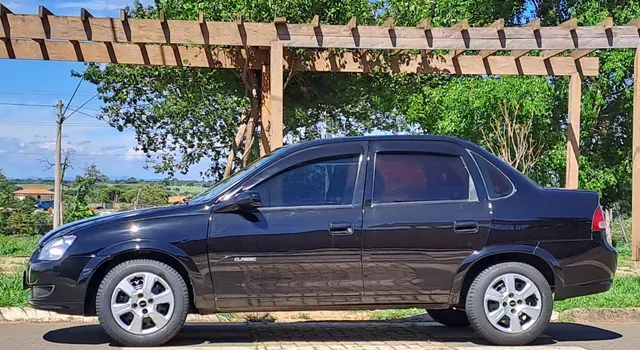 Gm Chevrolet Corsa Sedan Classic 2015 4 Portas Completo!! Americana SP -  Melhor preço de carros usados Brasil