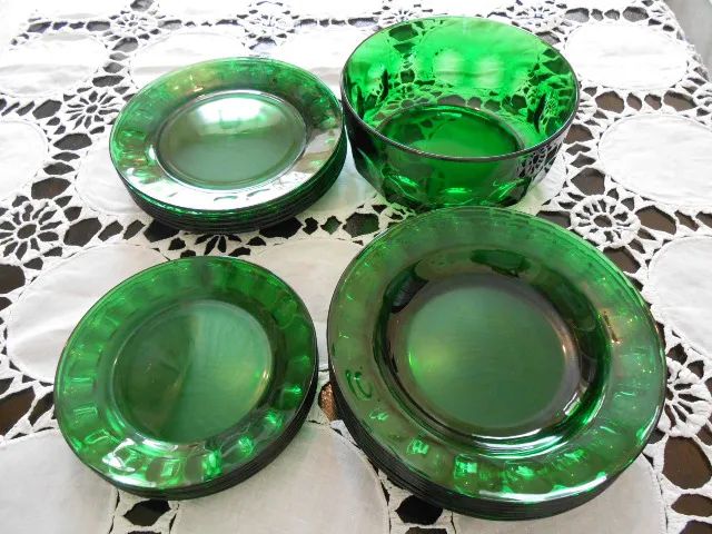 Jogo de pratos + tigela de vidro Frances Arcoroc (novo/no estado)