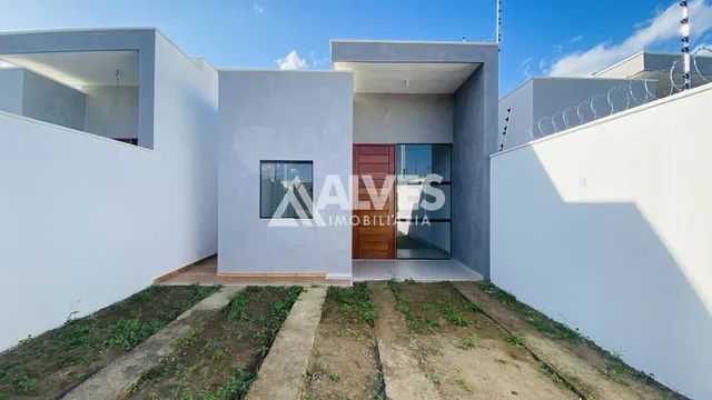 CASA COM 2 QUARTOS SENDO 1 SUÍTE E ESPAÇO GOURMET NO BAIRRO SIM