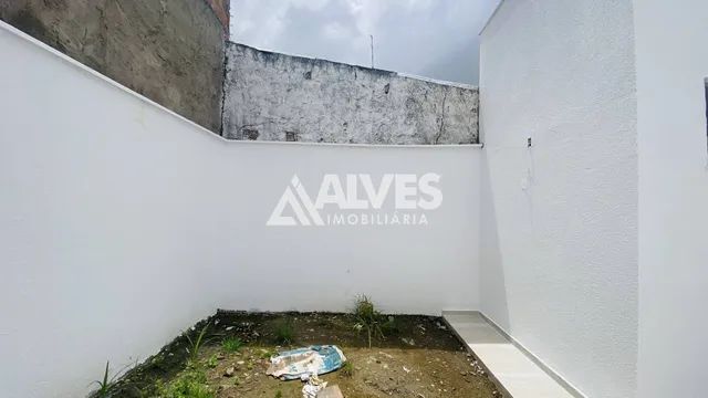 CASA COM 3 QUARTOS SENDO 1 SUÍTE NA REGIÃO DA AV. FRAGA MAIA