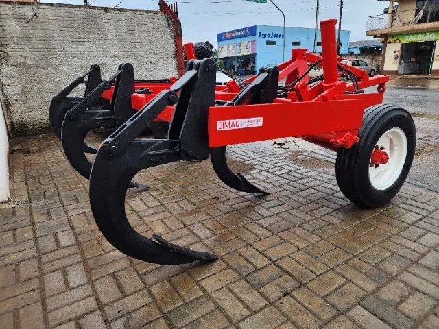 Subsolador de Arrasto Jan Jumbo Matic 5 Hastes com Desarme, Ano 2004