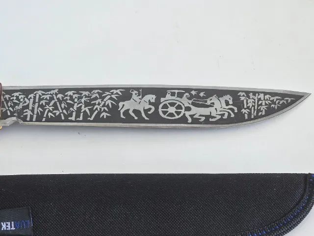 Faca de Caça e Pesca com Lâmina Desenhada - Foto 2