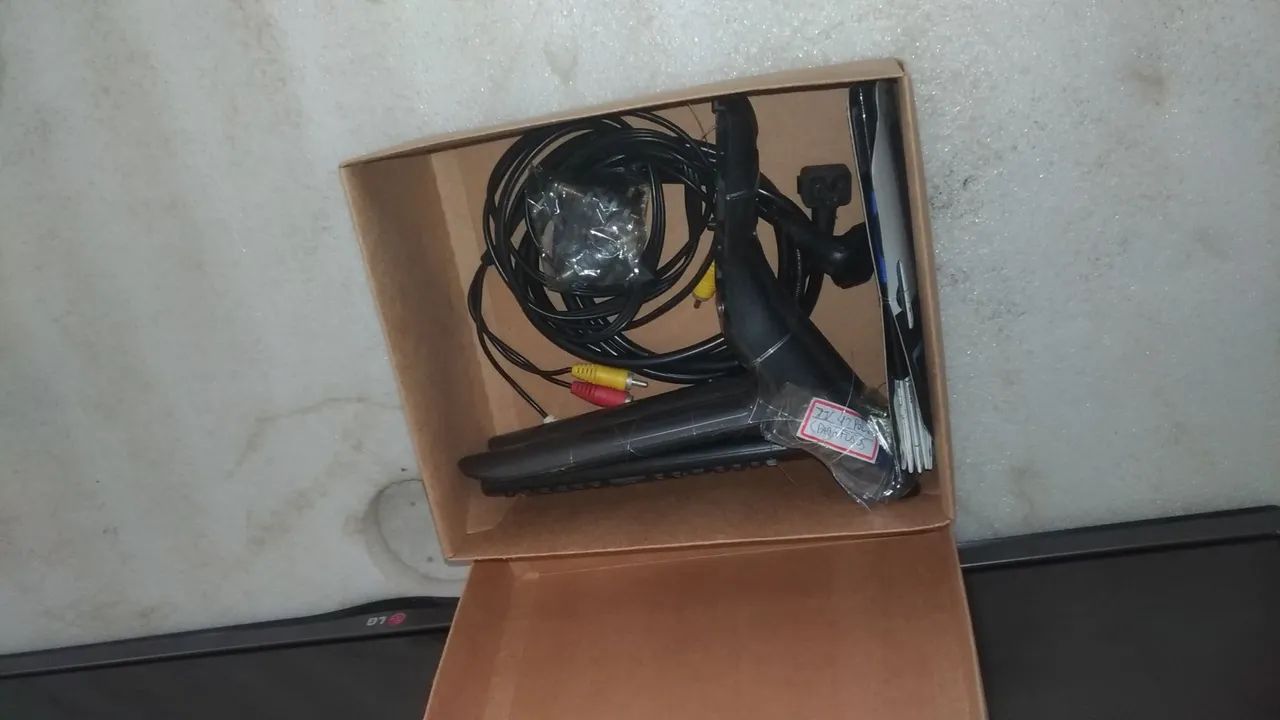 TV LG 42 polegadas, original, no estado, não está ligando. - Foto 3