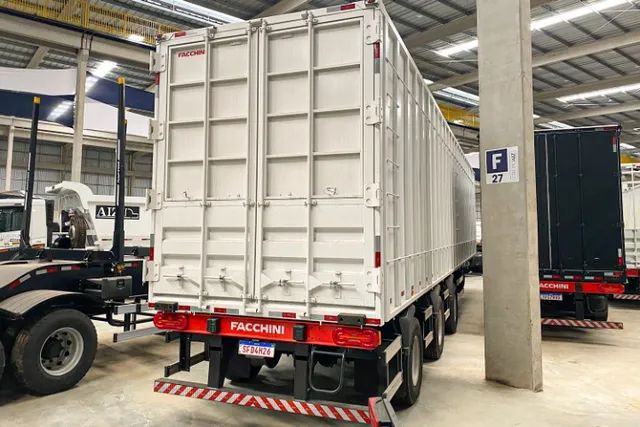 SR Piso Móvel Cavaqueira 3 Eixos Espaçados 106m3 25/25 facchini - Foto 5